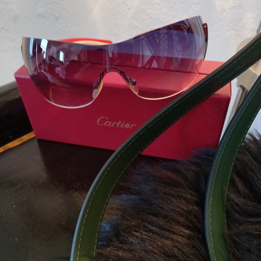 PRADA sunglasses - Picture 4 of 10